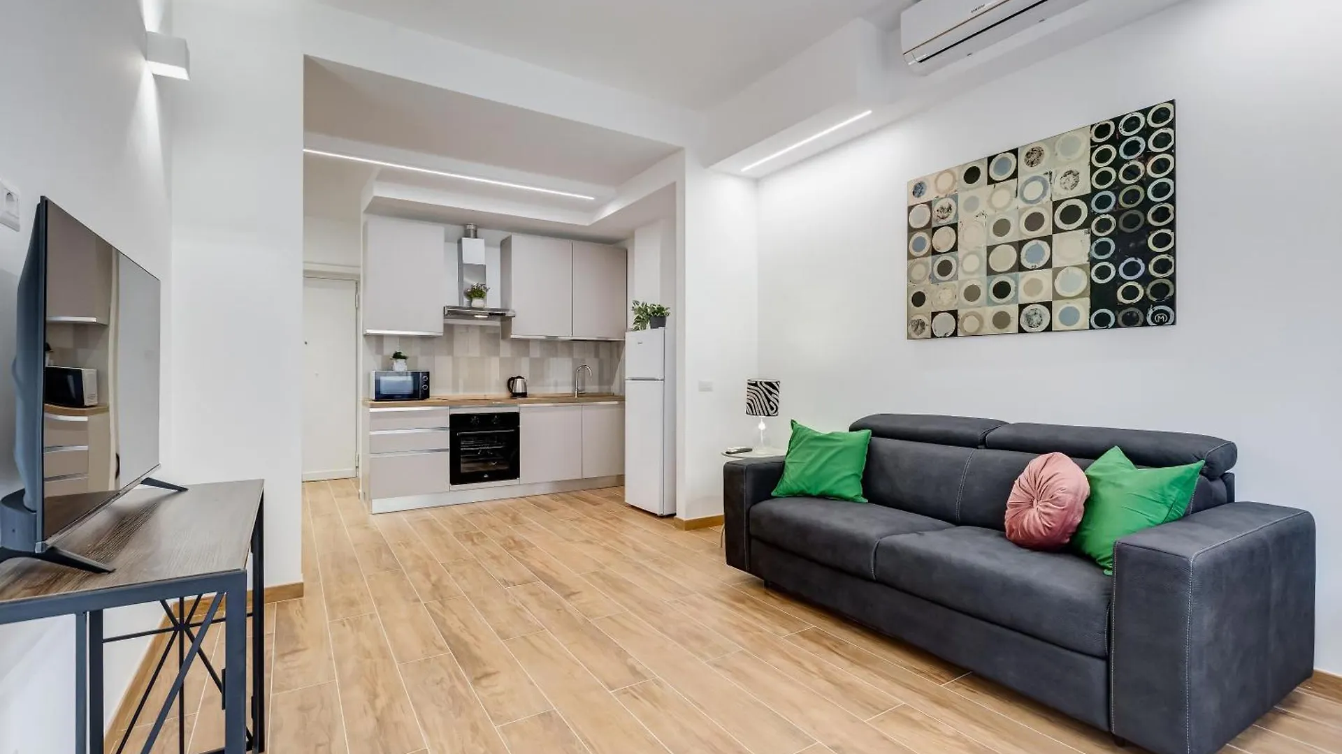 Apartment Vatican With 2 Bathrooms And Terrace Rome