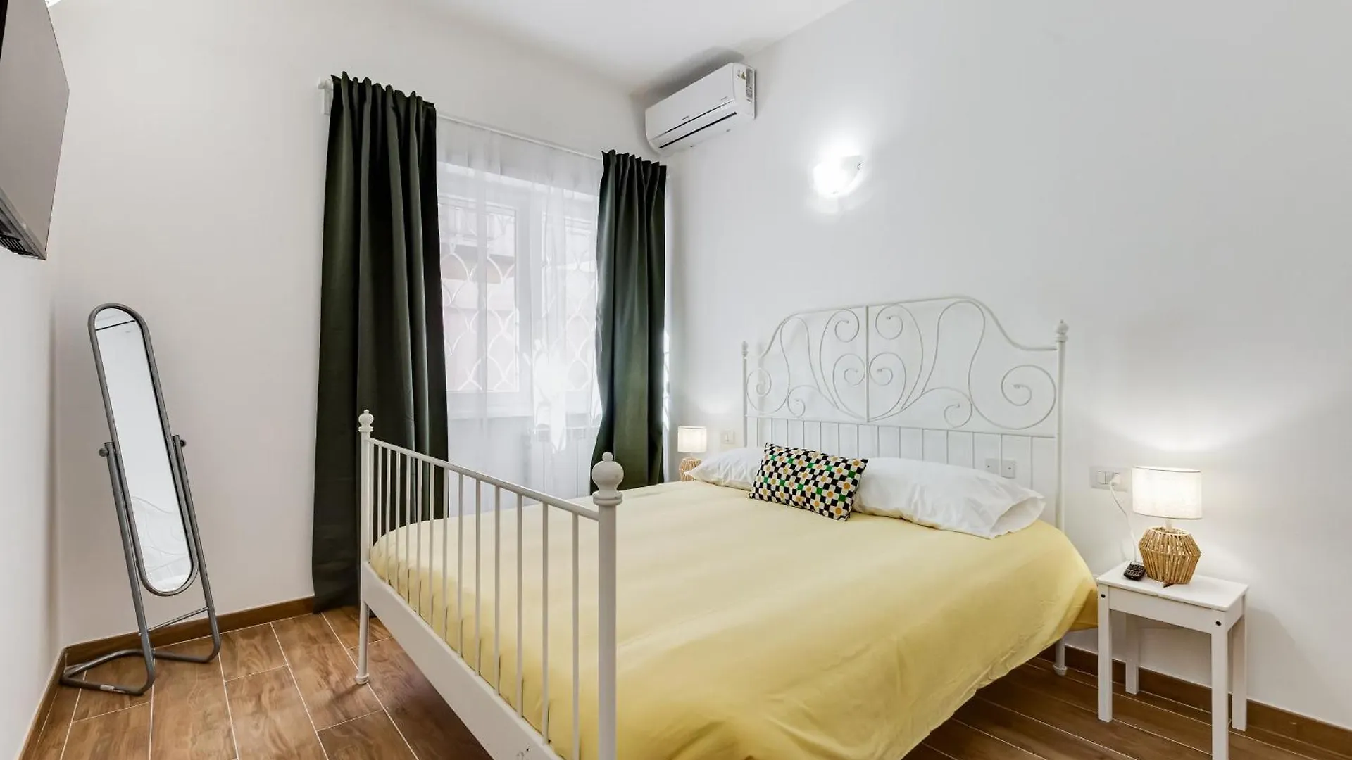 Apartment Vatican With 2 Bathrooms And Terrace Rome