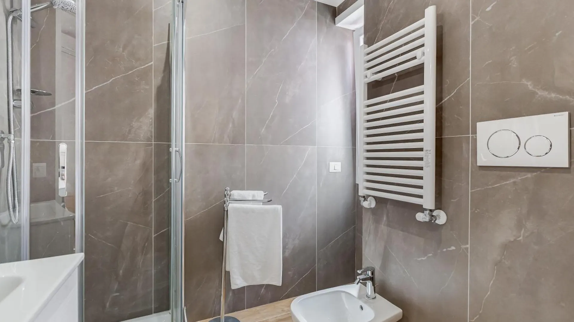 Apartment Vatican With 2 Bathrooms And Terrace Rome