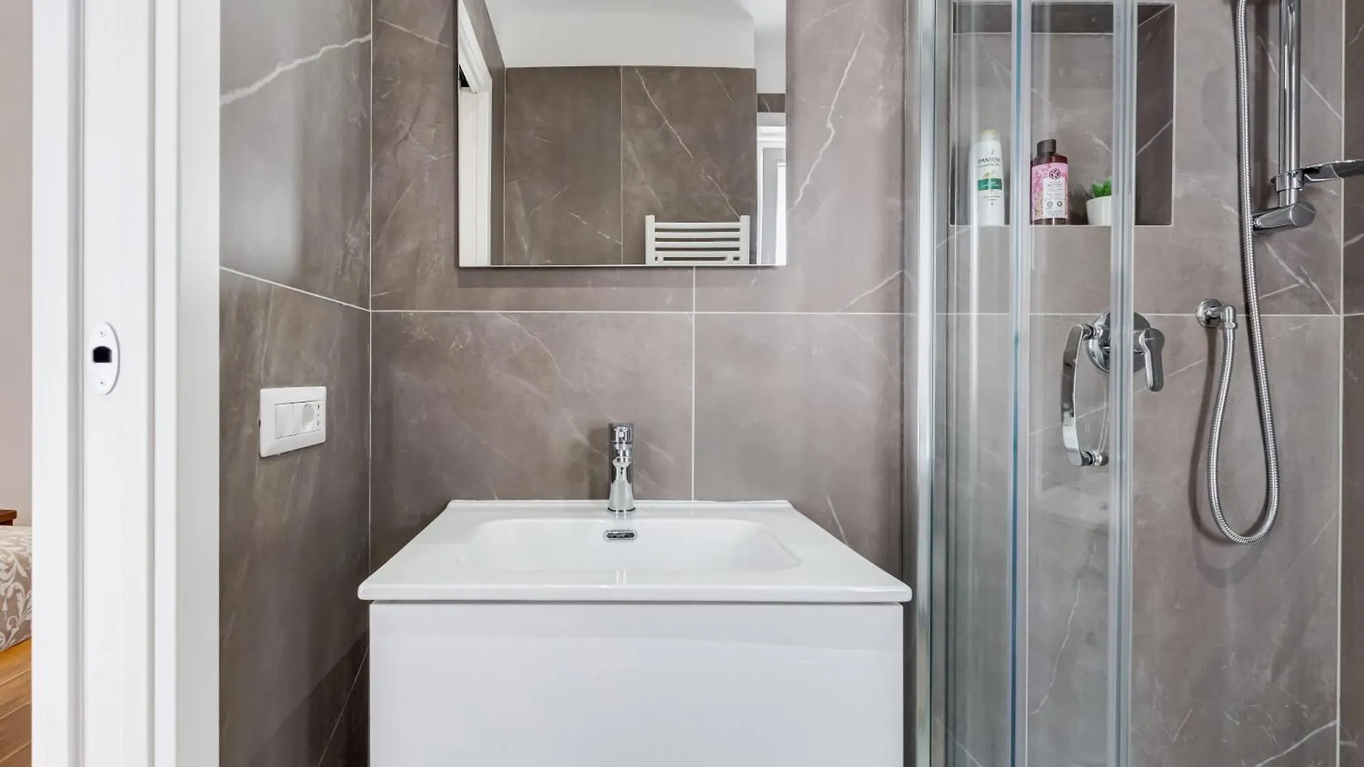 Apartment Vatican With 2 Bathrooms And Terrace Rome