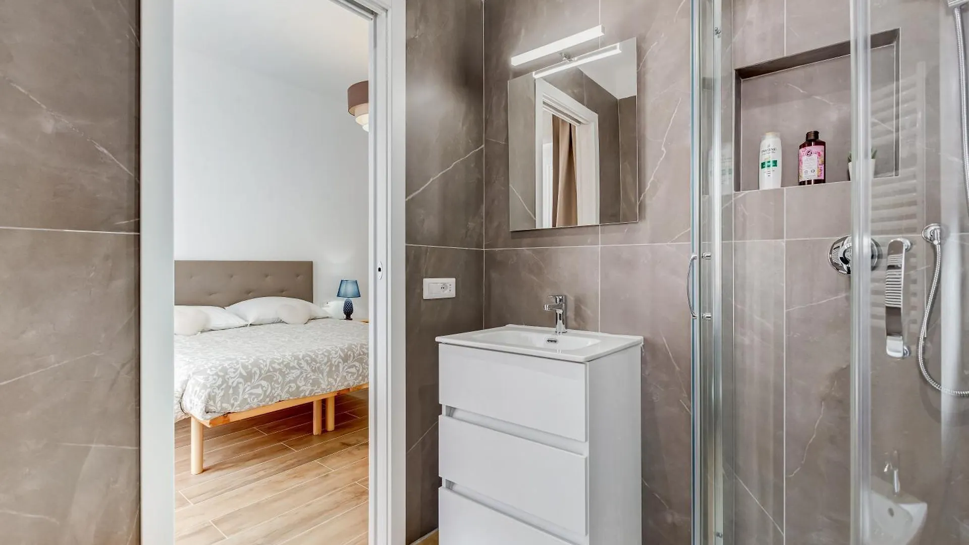 Apartment Vatican With 2 Bathrooms And Terrace Rome